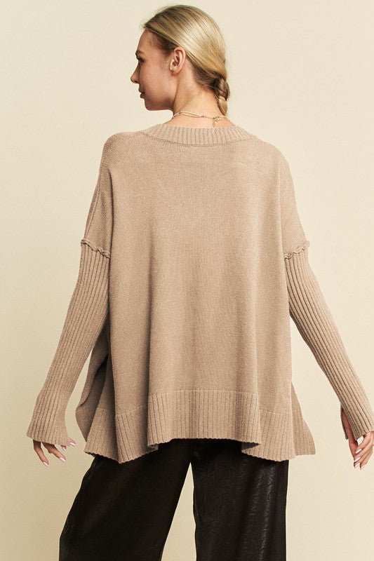 Davi & Dani Ribbed Side Slit V-Neck Sweater