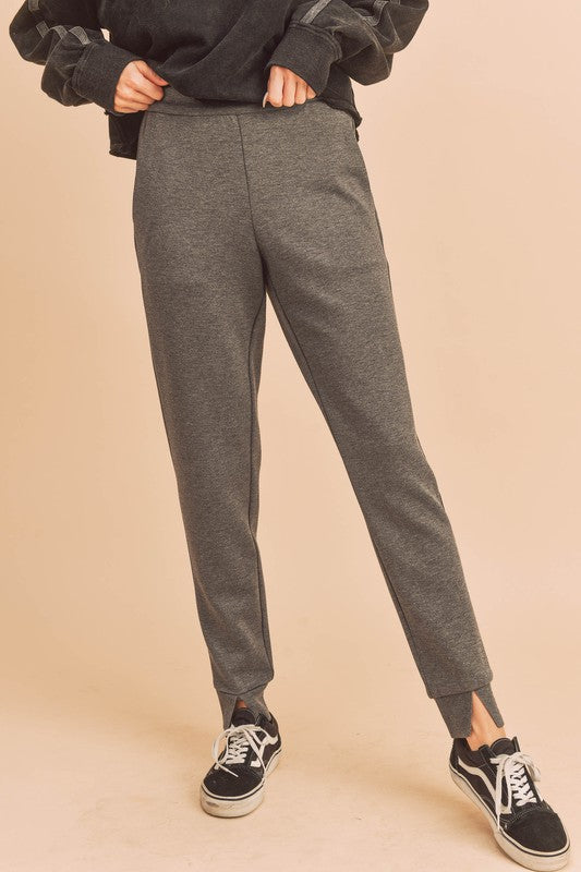 Aemi + Co Elastic Waist Joggers with Pockets