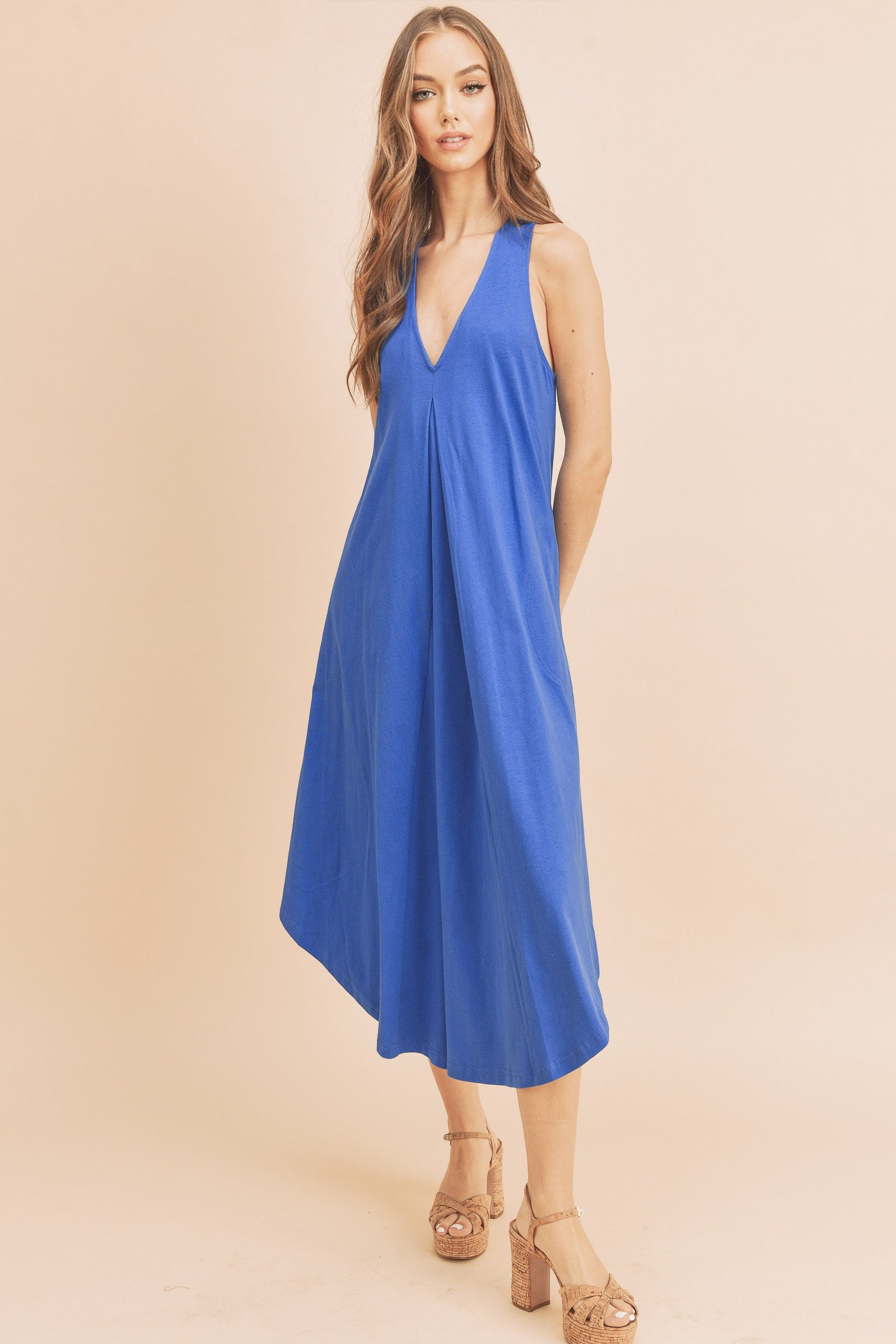 Aemi + Co Front Pleat Detail V-Neck Sleeveless Midi Dress